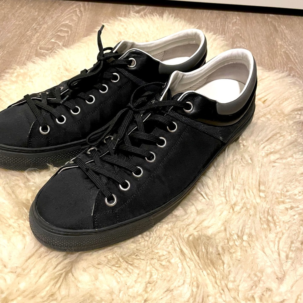 Louis Vuitton Men’s Sneakers size 10.5